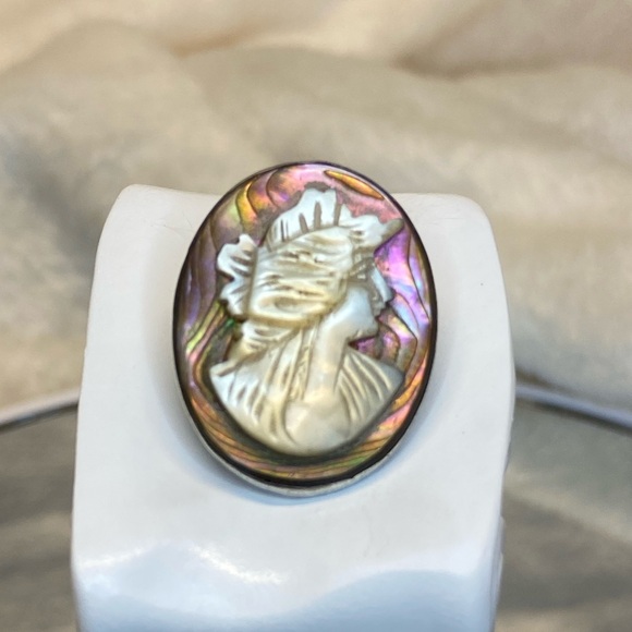 VINTAGE SILVER CAMEO ABALONE MOTHER OF PEARL ITALY Sterling 1850-1900’s C-clasp - Picture 9 of 12